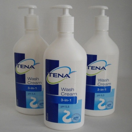 detergente-che-non-necessita-di-risciacquo-tena-wash-cream