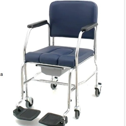 Sedia Comoda Con Ruote